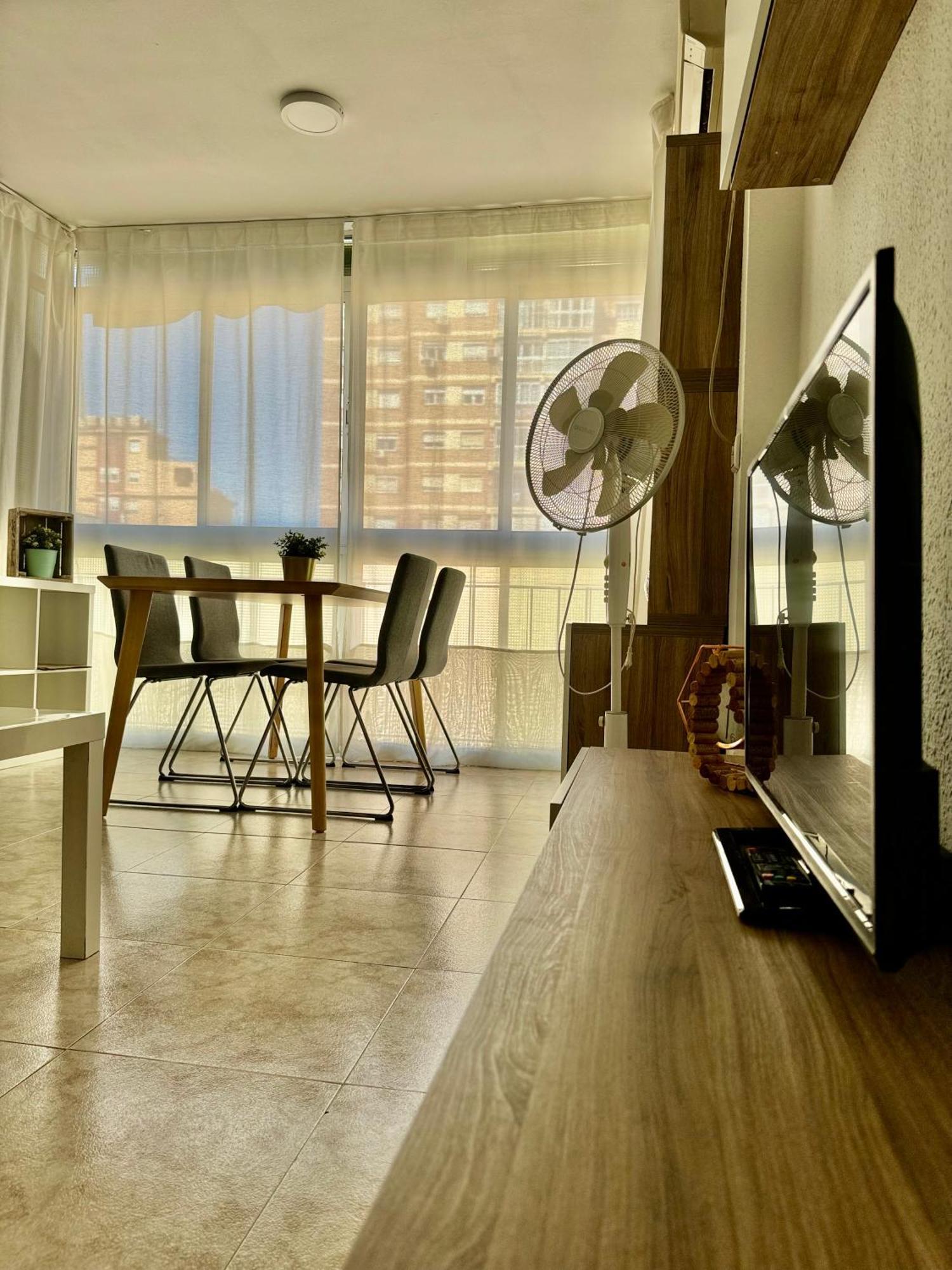 Acogedor Apartamento En Малага Екстериор снимка