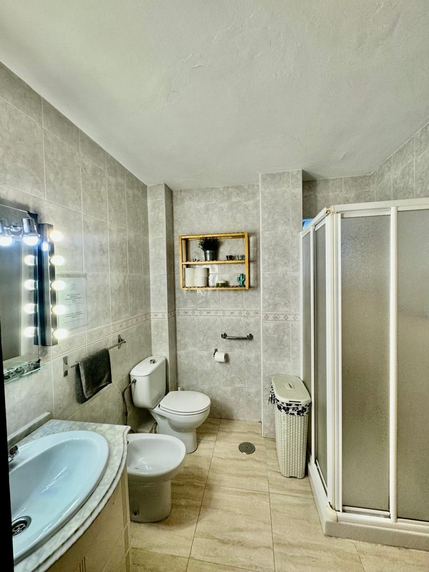 Acogedor Apartamento En Малага Екстериор снимка