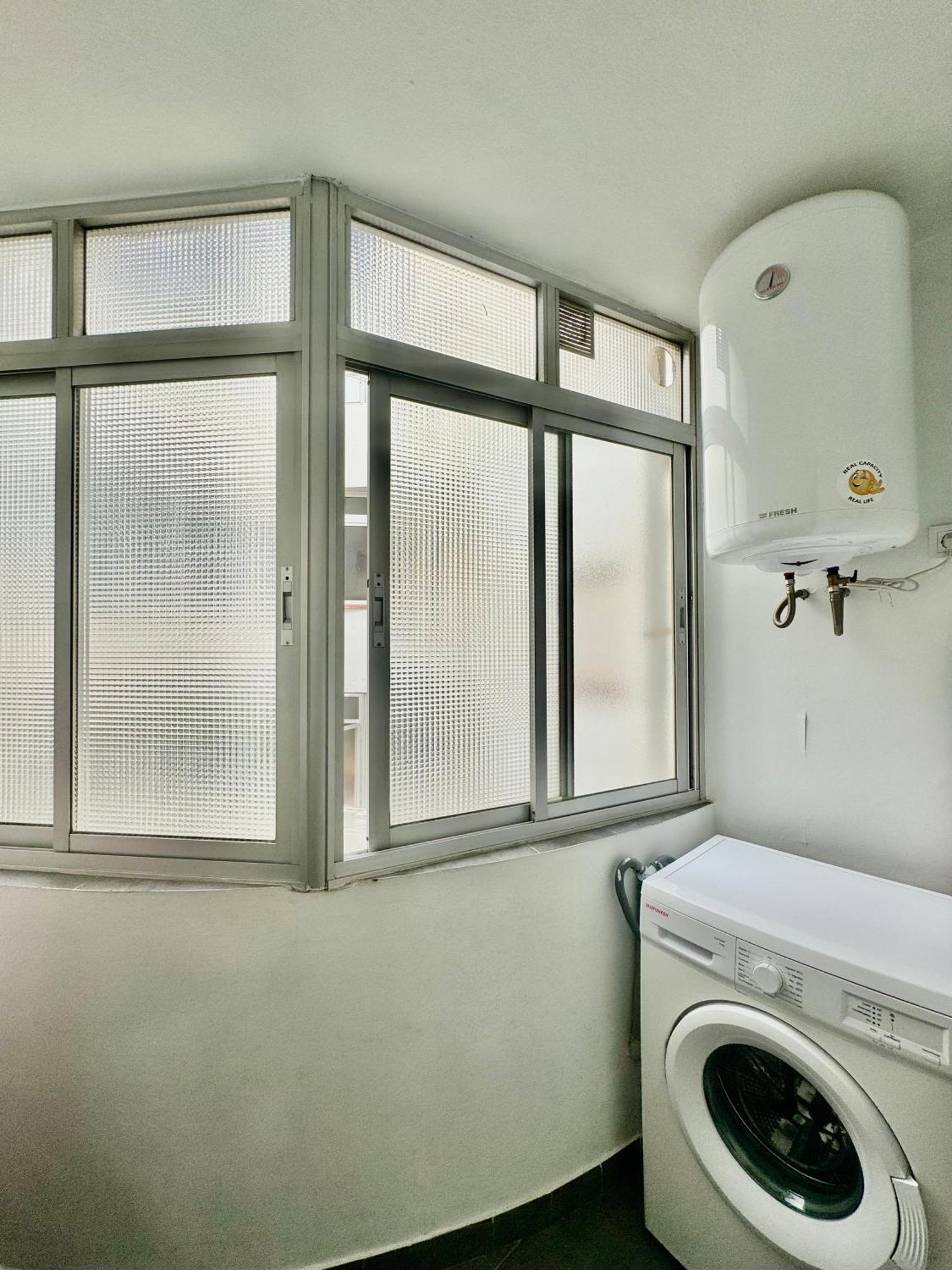 Acogedor Apartamento En Малага Екстериор снимка