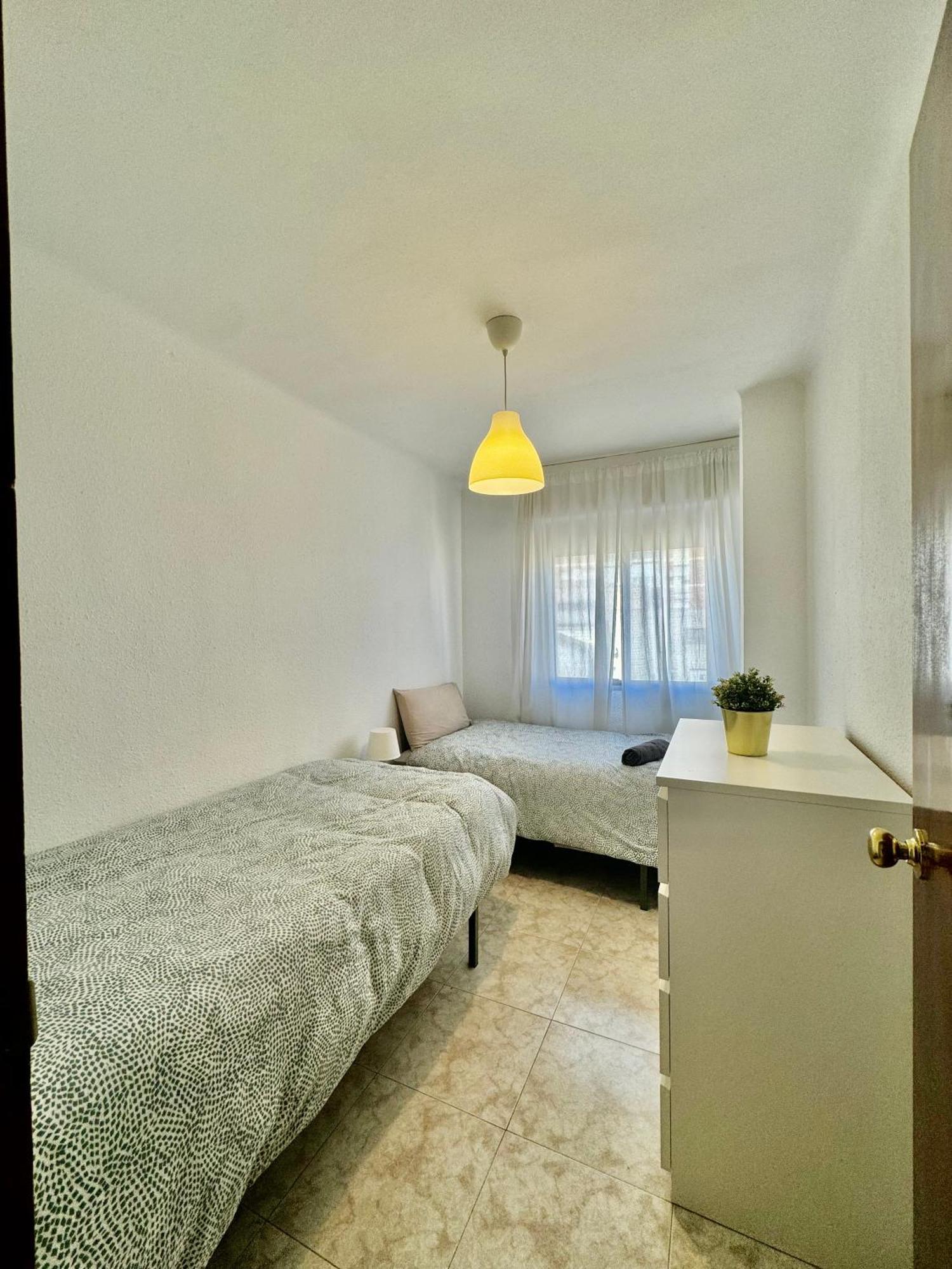 Acogedor Apartamento En Малага Екстериор снимка